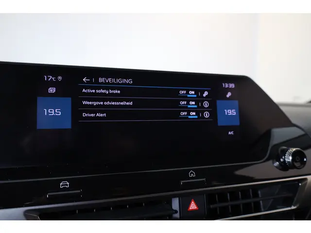 Citroën C4 PT 130 Feel Edition 2021 Benzine 43