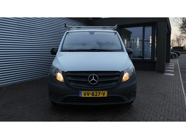Mercedes-Benz Vito 2