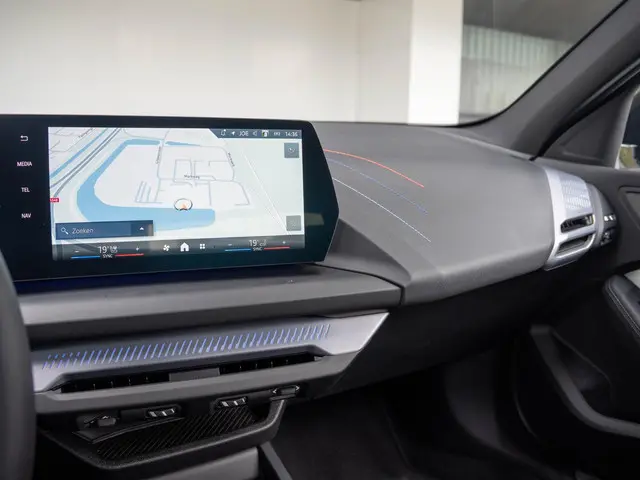 BMW 1 Serie 120 2025 Benzine 11