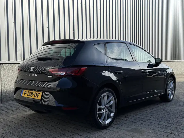 SEAT Leon Sportstourer ST 1.2 TSI Automaat 2016 Benzine 4