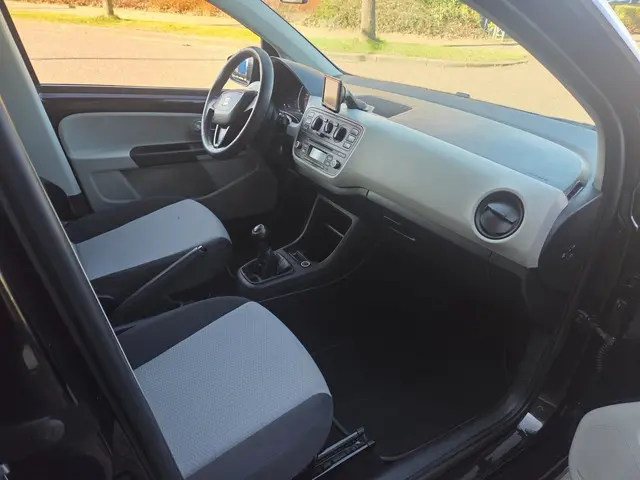 SEAT Mii 1.0 Style Sport airco cruise navi 2012 Benzine 18