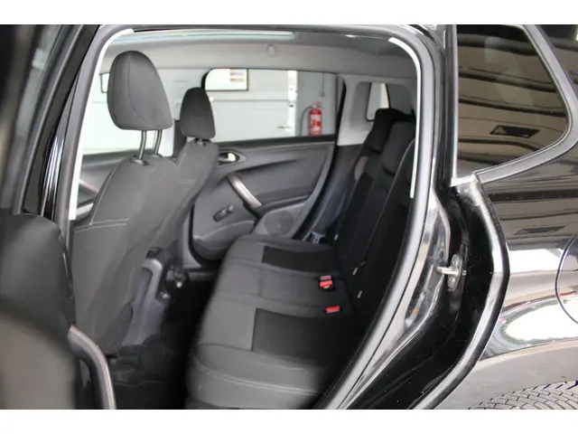 Peugeot 2008 1.2 PureTech Style 2015 Benzine 20