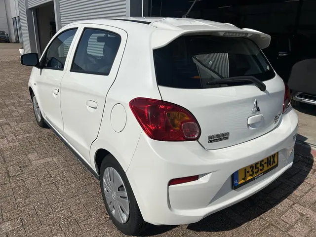 Mitsubishi Space Star 1.0 Cool+ 2020 Benzine 5