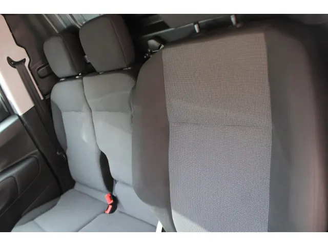 Opel Combo 1.2 PureTech 110 S&S L1 BTW VRIJ !! 2024 Benzine 37