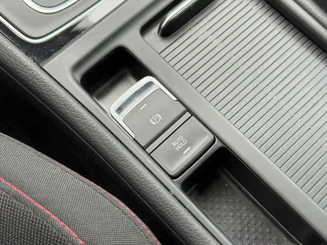 Volkswagen Golf 2.0 TSI GTI Performance 2020 Benzine 16