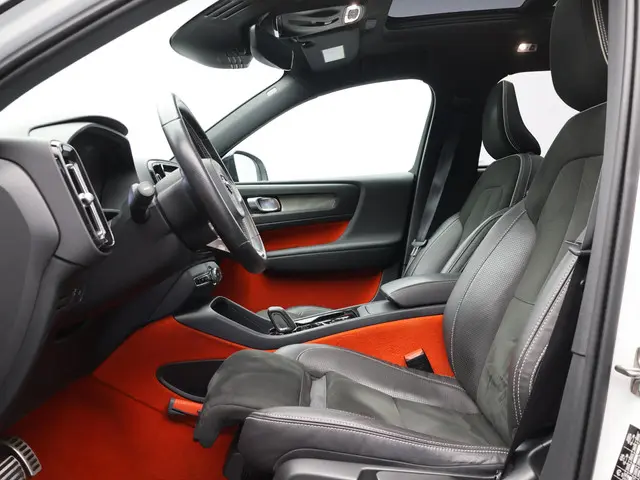 Volvo XC40 T3 Automaat R-Design 2020 Benzine 7