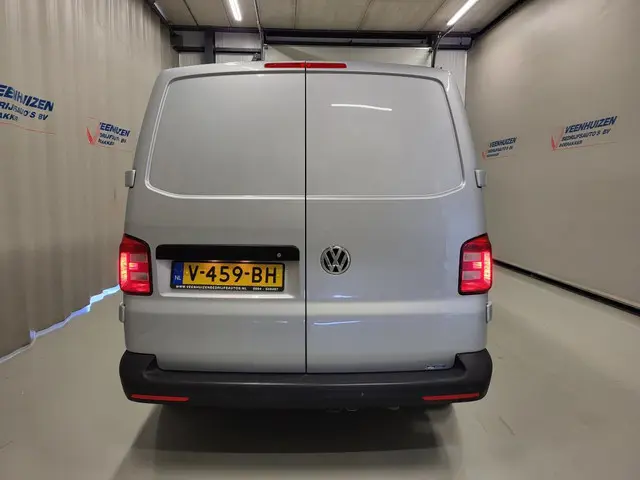 Volkswagen Transporter 2.0TDI L2/H1 Euro 6! 2017 Diesel 15