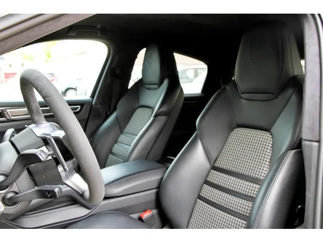 Porsche Cayenne Coupé 3.0 E-Hybrid 2019 Hybride Benzine 14