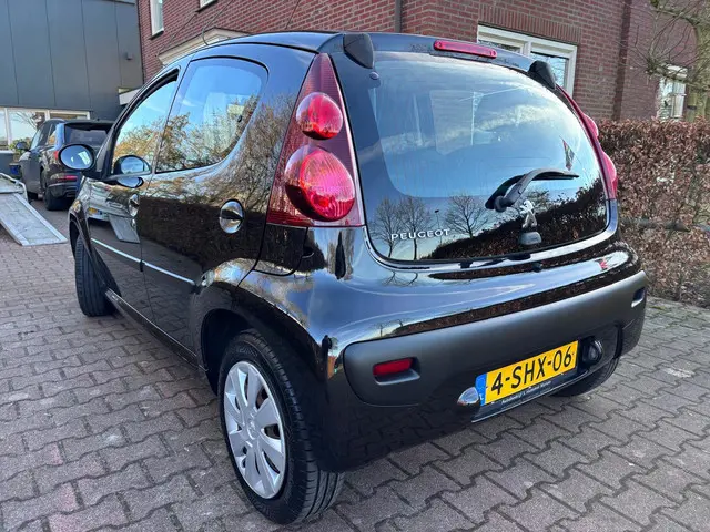 Peugeot 107 2
