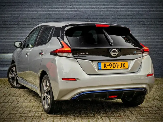 Nissan Leaf 2