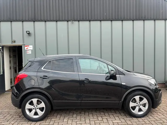 Opel Mokka 1.4 T Cosmo 2015 Benzine 2