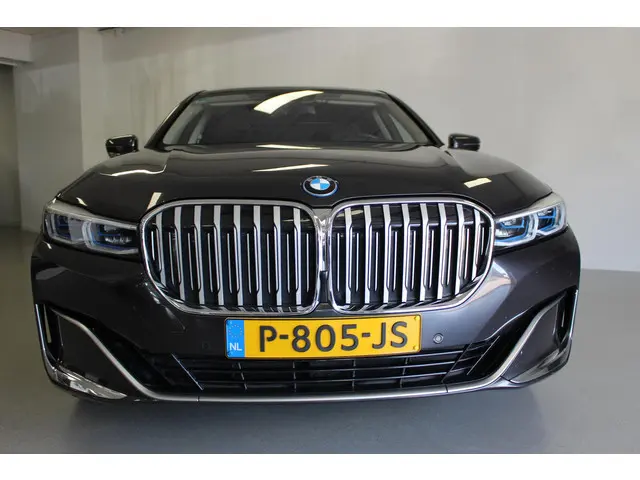 BMW 7 Serie 745e High Executive 2022 Hybride Benzine 3