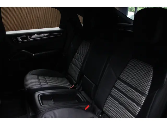Porsche Cayenne Coupé 3.0 GT 2020 Benzine 36