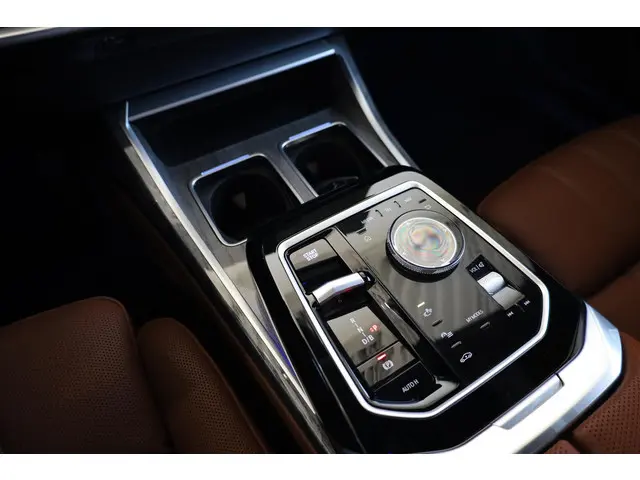 BMW i7 xDrive60 2025 Elektrisch 19