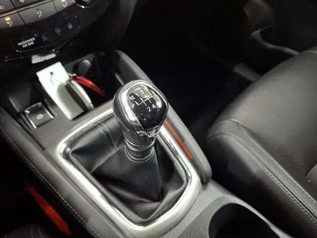 Nissan QASHQAI 1.6 Tekna / NL PRIJS 12801 2016 Benzine 18