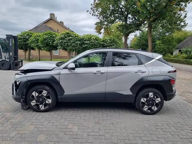 Hyundai Kona 1.6 GDI HEV Comf. S. 2025 Hybride Benzine 6