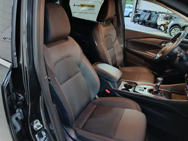 Nissan QASHQAI 1.3 MHEV N-Style 2022 Benzine 16