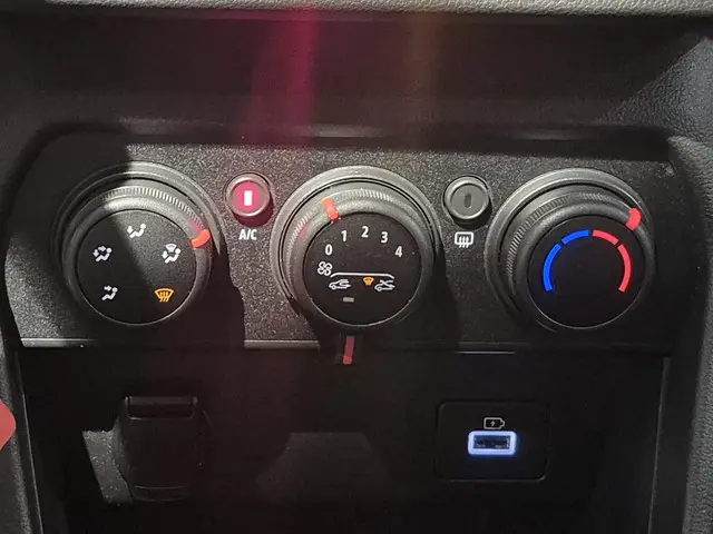 Dacia Sandero Stepway 1.0 TCe 90 Comfort 2023 Benzine 13