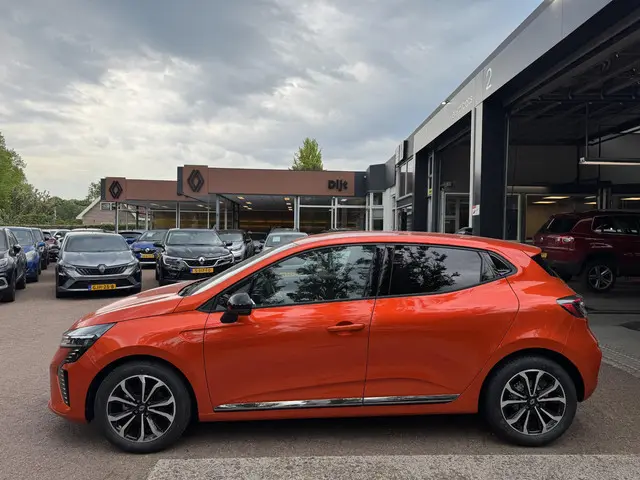 Renault Clio 1.0 TCe 90 Techno+Pack Winter!! 2024 Benzine 9