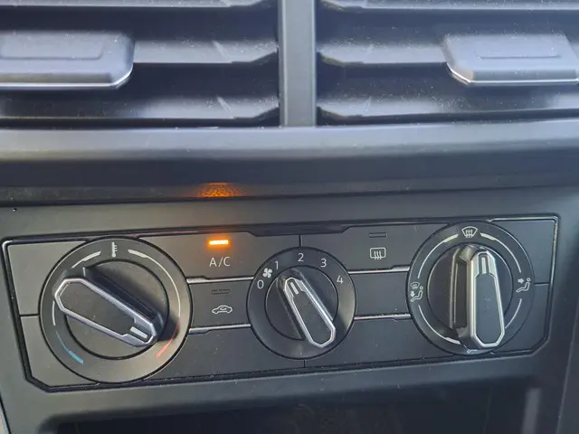 Volkswagen Polo 1.0 TSI Comfortline 2021 Benzine 10