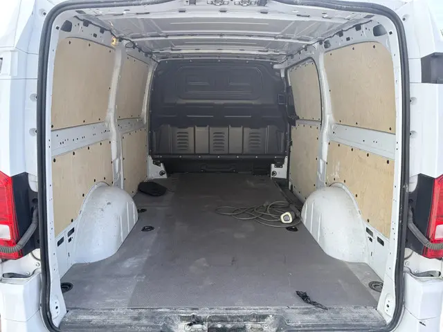 Mercedes-Benz eVito 111 2020 Elektrisch 12