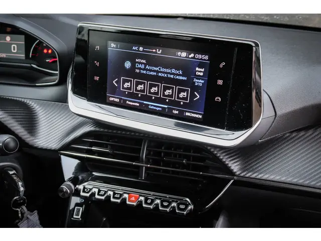 Peugeot 208 1.2 PureTech Active Pack 2022 Benzine 10