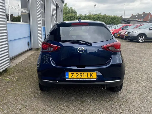 Mazda 2 1.5 Skyactiv-G Luxury 2020 Benzine 4