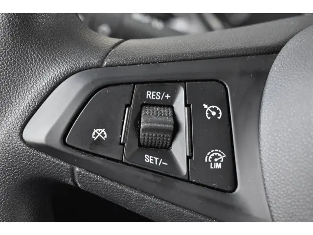 Opel KARL 1.0 Rocks Online Edition 2018 Benzine 13