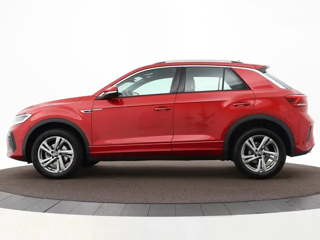 Volkswagen T-Roc 1.5 Tsi 150pk DSG R-Line 2024 Benzine 35