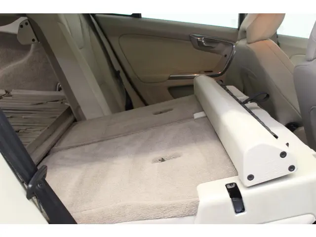 Volvo V60 T4 Kinetic Automaat 2013 Benzine 10