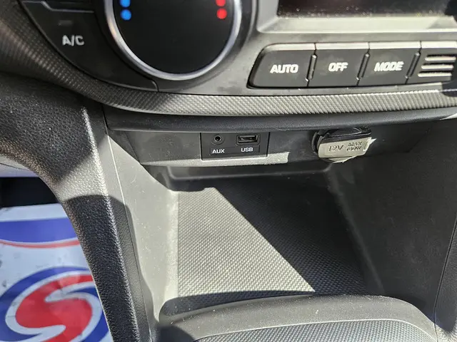 Hyundai i10 1.0i i-Motion Go! 2016 2016 Benzine 15