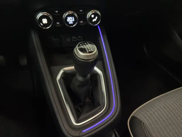 Renault Clio 1.0 TCe 90 GPF techno 2024 Benzine 27