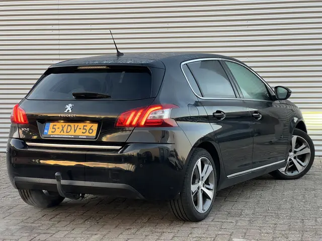 Peugeot 308 2