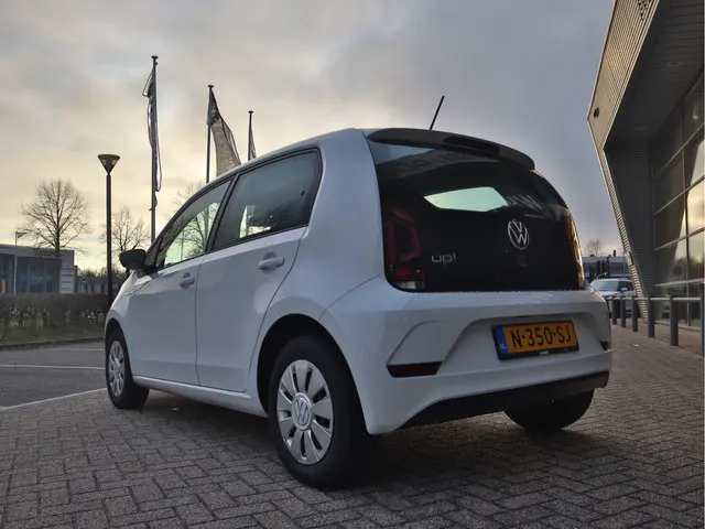 Volkswagen up! 1.0 2021 Benzine 5