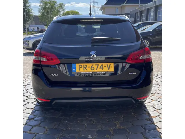 Peugeot 308 SW 1.2 PureTech Blue Lion 2017 Benzine 22