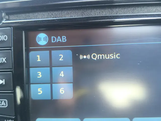 Nissan Juke 1.2 DIG-T S/S Tekna 2016 Benzine 23