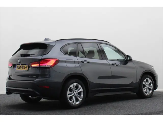 BMW X1 xDrive25e Executive 2021 Hybride Benzine 20