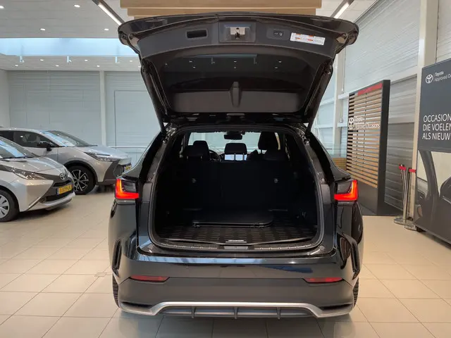 Lexus NX 450h+ AWD F SPORT Line 2022 Hybride Benzine 21