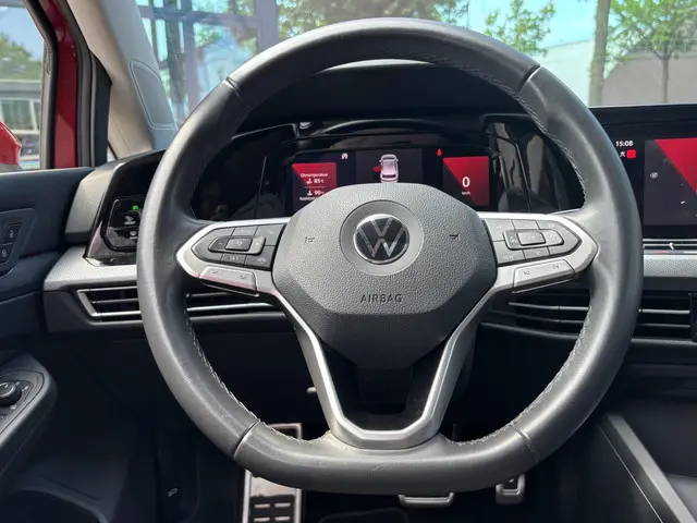 Volkswagen Golf 1.0 eTSI Life 2021 Benzine 15