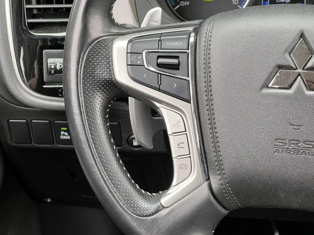 Mitsubishi Outlander 2.4 PHEV Pure 2020 Hybride Benzine 20