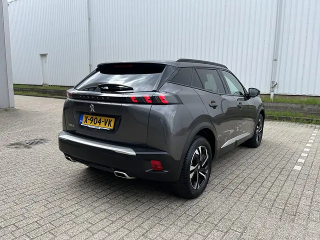 Peugeot 2008 1.2 PureTech Allure Pack 2021 Benzine 64
