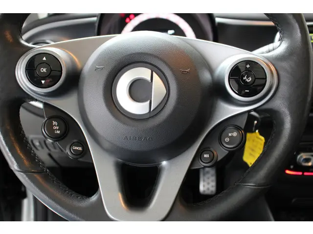 Smart Fortwo cabrio EQ Comfort 18 kWh 2021 Elektrisch 17