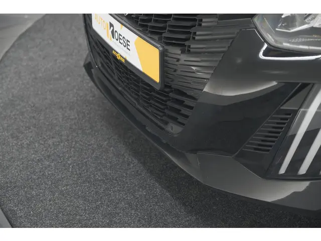 Peugeot 208 PureTech 100 Allure 2024 Benzine 16