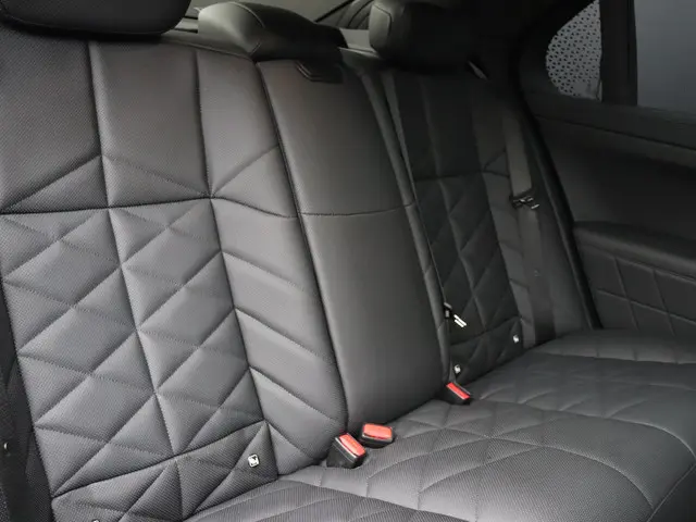 BMW 7 Serie 750e xDrive 2023 Hybride Benzine 8