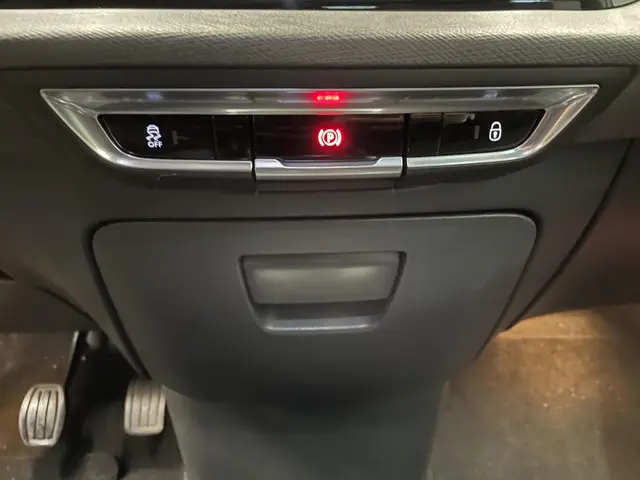 Citroën C4 Picasso 1.2 PureTech Exclusive 2015 Benzine 22