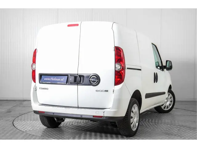 Opel Combo 1.3 CDTi L1H1 ecoFLEX Sport 2015 Diesel 38