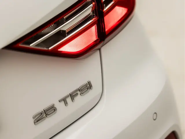 Audi A1 Sportback 25 TFSI Sport 2020 Benzine 32