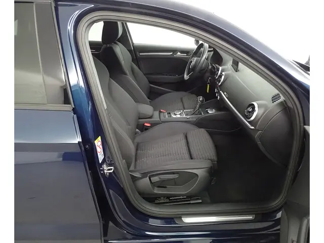 Audi A3 Limousine 35 TFSI Advance Sport 2020 Benzine 11