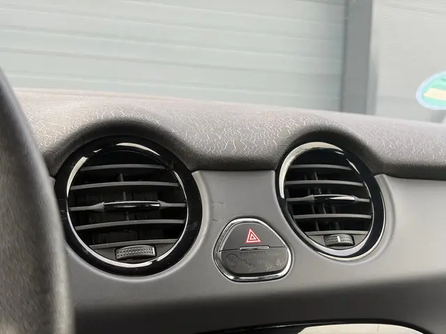 Opel ADAM 1.2 2014 Benzine 21