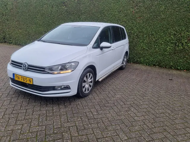 Volkswagen Touran 2.0 TDI SCR Comfortline 2017 Diesel 8